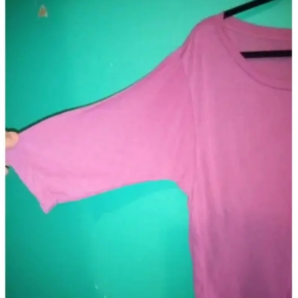 Victoria's Secret Shanghai 2017 XS With Bonus Purple Medium Length Sleeve Shirt - Picture 6 of 12